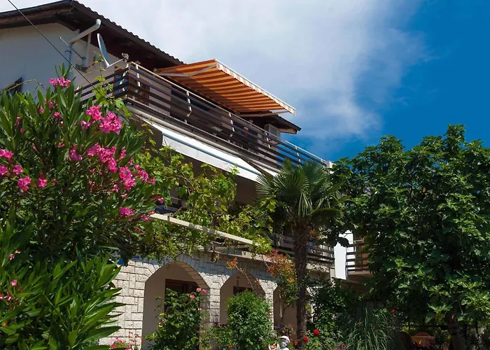 In 13934 Appartement Jadranovo